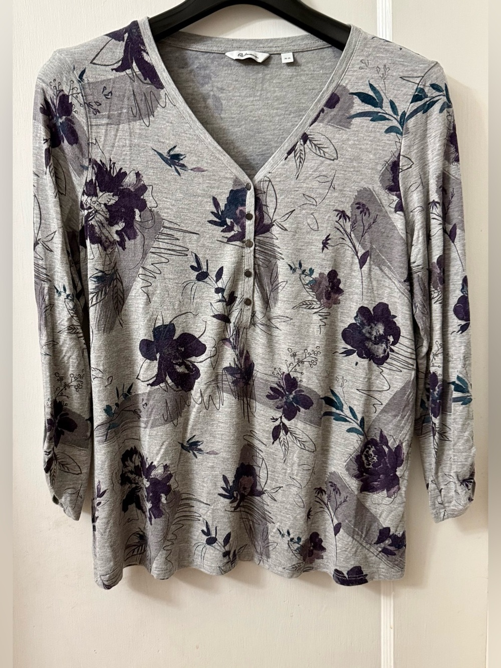 GREY & PURPLE FLORAL 3/4 SLEEVE TOP